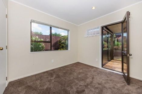 Photo of property in 8/54 Nikau Street, New Lynn, Auckland, 0600