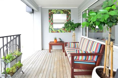 Photo of property in 9a Melia Place, Stanmore Bay, Whangaparaoa, 0932