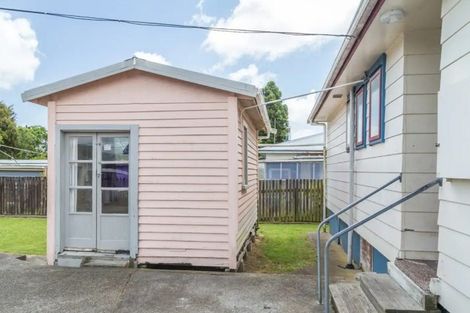 Photo of property in 70 Stout Street, Shannon, 4821