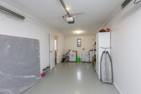 Photo of property in 9/58 Manuroa Road, Takanini, 2112