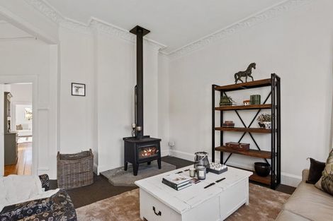 Photo of property in 28 Cameron Street, Ashburton, 7700