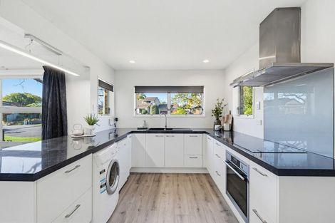Photo of property in 1/3 Waimokihi Place, Somerfield, Christchurch, 8024