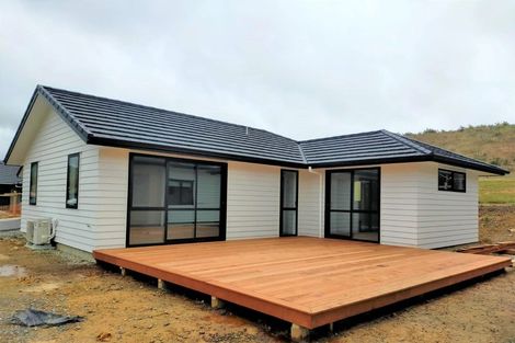 Photo of property in 48 Schooner Drive, Whitby, Porirua, 5024