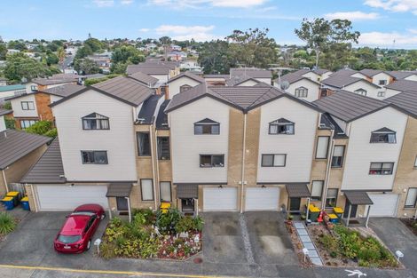 Photo of property in St Claire Village, 11/172 Mcleod Road, Te Atatu South, Auckland, 0610