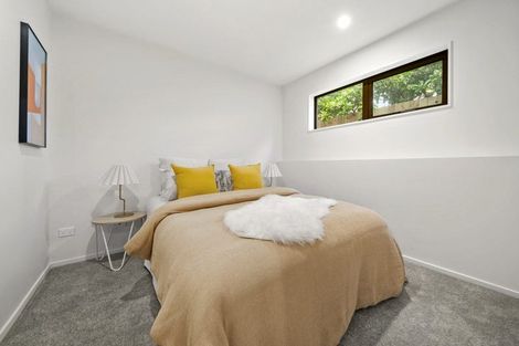 Photo of property in 1/1088 Beach Road, Torbay, Auckland, 0630
