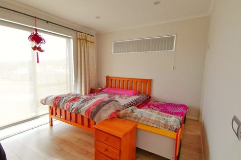 Photo of property in 20 San Prospero Crescent, Henderson, Auckland, 0612