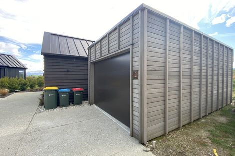 Photo of property in 2 Mckenzies Shute, Jacks Point, Queenstown, 9371
