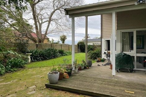 Photo of property in 4 Nassau Court, Half Moon Bay, Auckland, 2012