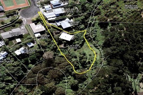 Photo of property in 15 Linda Street, Oakura, 4314
