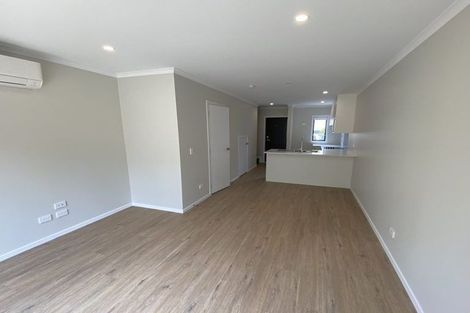 Photo of property in 2/125b Metcalfe Road, Ranui, Auckland, 0612