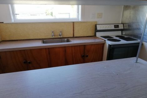 Photo of property in 16 Toru Street, Lyall Bay, Wellington, 6022