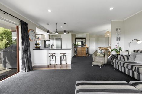 Photo of property in 22 Little John Drive, Bellevue, Tauranga, 3110