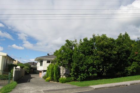 Photo of property in 2/119 Exmouth Road, Northcote, Auckland, 0627