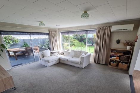 Photo of property in 12 Greenock Street, Redwood, Christchurch, 8051