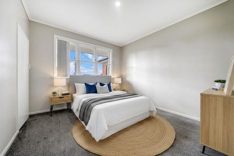 Photo of property in 19 Surrey Street, Manurewa, Auckland, 2102