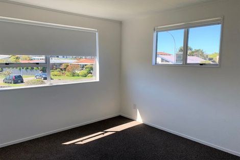 Photo of property in 18 Culzean Grove, Bell Block, New Plymouth, 4312