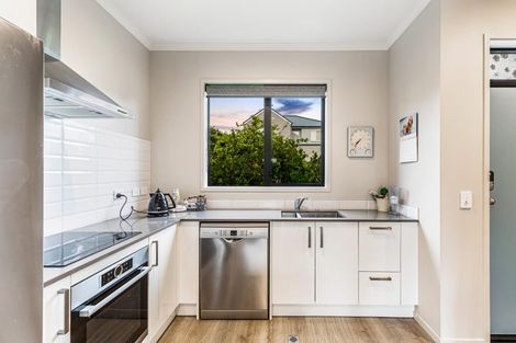 Photo of property in 22 Peihana Road, Hobsonville, Auckland, 0616