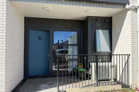 Photo of property in 6/1 Kaponga Crescent, New Lynn, Auckland, 0600