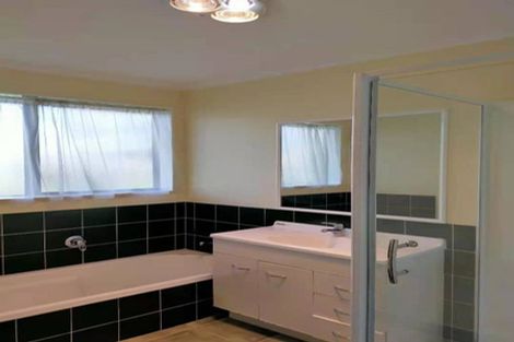 Photo of property in 62 Hillside Road, Papatoetoe, Auckland, 2025