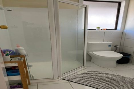 Photo of property in 4112 Great North Road, Glen Eden, Auckland, 0602