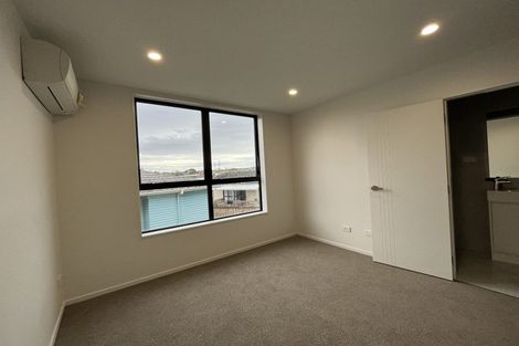 Photo of property in 6/31 Reid Road, New Lynn, Auckland, 0600