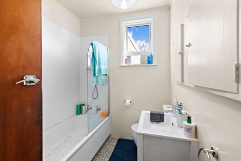Photo of property in 10 Oturi Road, Waverley, 4510