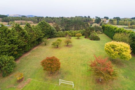 Photo of property in 46 Turitea Road, Fitzherbert, Palmerston North, 4472