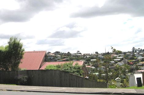 Photo of property in 66 Target Road, Totara Vale, Auckland, 0629