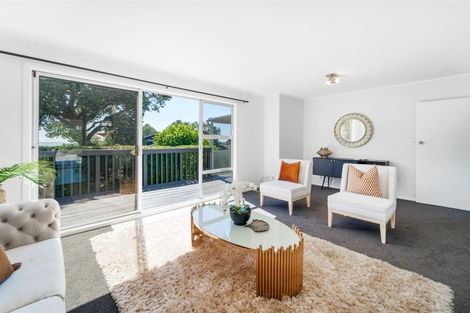 Photo of property in 10 Helvetia Drive, Browns Bay, Auckland, 0630