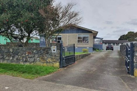 Photo of property in 23 Ferndown Avenue, Papatoetoe, Auckland, 2025