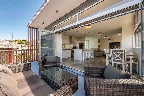 Photo of property in 528a Evans Bay Parade, Hataitai, Wellington, 6021