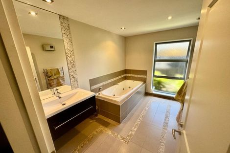 Photo of property in 24 Globe Bay Drive, Templeton, Christchurch, 8042