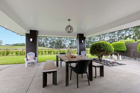 Photo of property in 16 Millbrook Drive, Waiuku, 2683