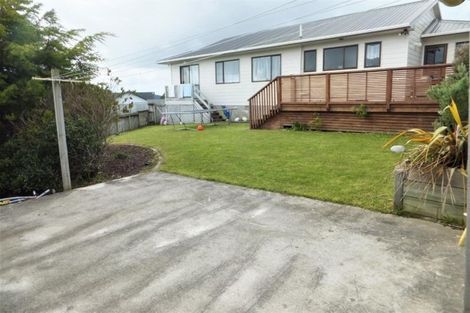 Photo of property in 25 Pelorous Street, Paparangi, Wellington, 6037