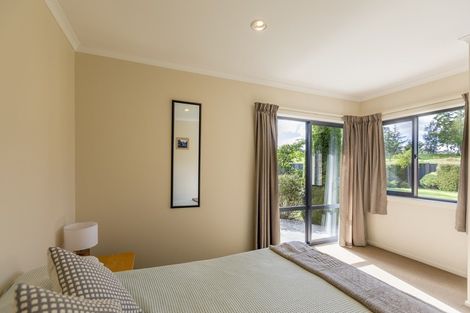 Photo of property in 10 Parkland Drive, Waipawa, 4210