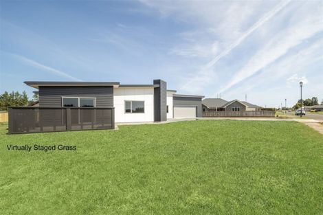 Photo of property in 7 Mercade Close, Stratford, 4332