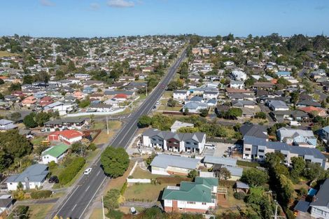 Photo of property in 16/106 Triangle Road, Massey, Auckland, 0614