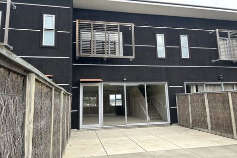 Photo of property in The Terraces, 12/9 Humber Street, Pandora, Napier, 4110