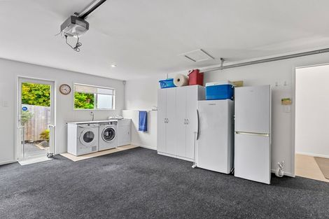 Photo of property in 1/14 Bournemouth Terrace, Murrays Bay, Auckland, 0630