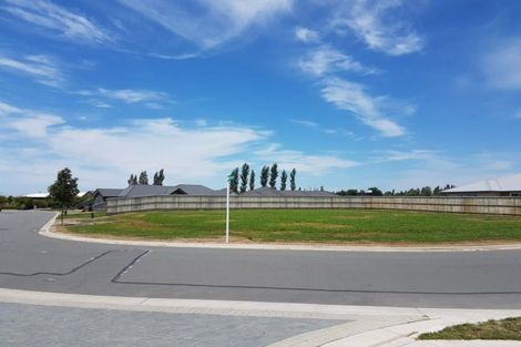 Photo of property in 13 Pimlico Place, Rangiora, 7400