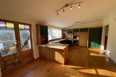 Photo of property in 164 Saint Aubyn Street, New Plymouth, 4310