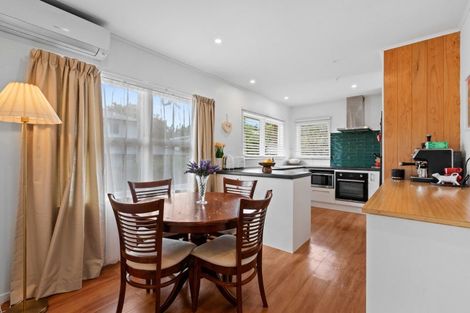 Photo of property in 3/3 Marsh Avenue, Forrest Hill, Auckland, 0620