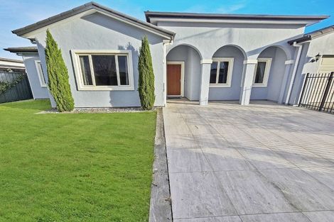 Photo of property in 16 Palliser Place, Poraiti, Napier, 4112