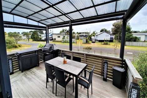 Photo of property in 101 Kauri Crescent, Matarangi, Whitianga, 3592