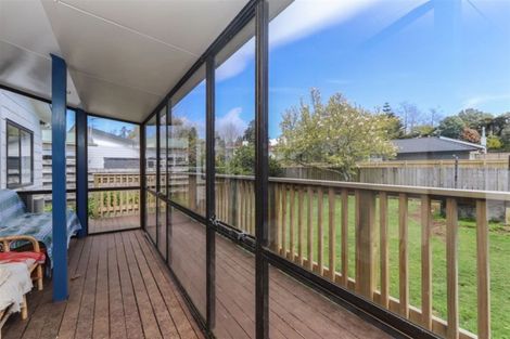 Photo of property in 3 Tainui Terrace, Inglewood, 4330