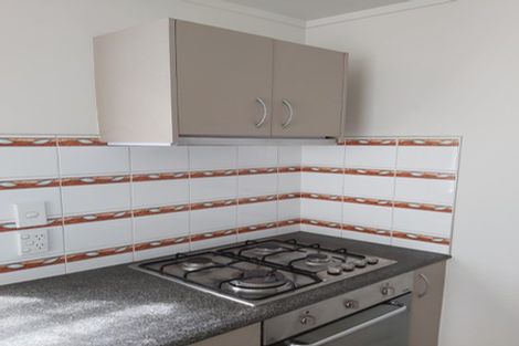 Photo of property in 6 Rickards Place, New Lynn, Auckland, 0600