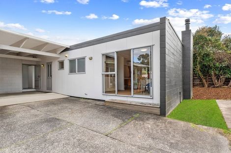 Photo of property in 1/1a Margaret Place, Milford, Auckland, 0620