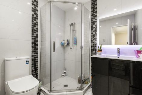 Photo of property in 63a Gray Avenue, Mangere East, Auckland, 2024