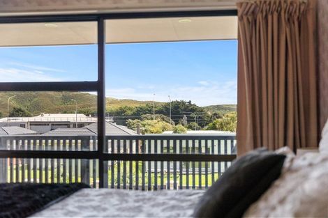Photo of property in 4/24 Acheron Road, Paremata, Porirua, 5026