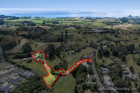 Photo of property in 21 Pararewa Drive, Whalers Gate, New Plymouth, 4310